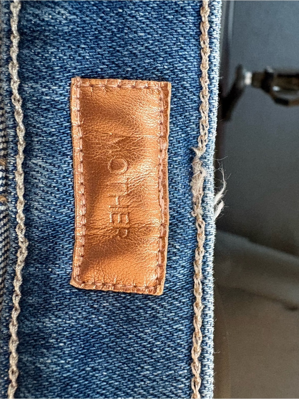 MOTHER Mid Rise Rambler Zip Ankle - Picture 5 of 5